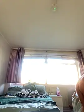 Livistreetxx online show from 12, 6, 2026