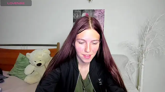 MaryRapunzel online show from 25, 4, 2026