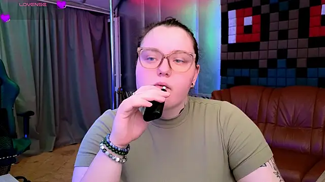 CatherineClaire online show from 25, 7, 2026