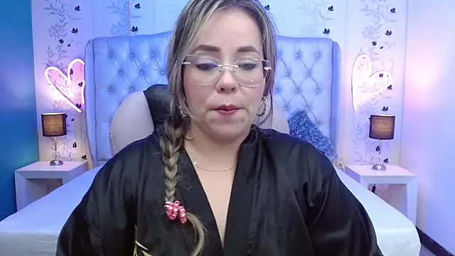 Snapshot of CharlotteSmithy chatting on 1, 5, 2026 CharlotteSmithy online show from 1, 5, 2026