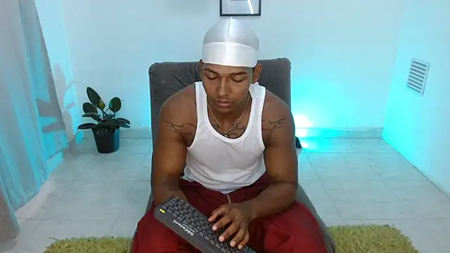 zoriel bigcock online show from 3, 5, 2026
