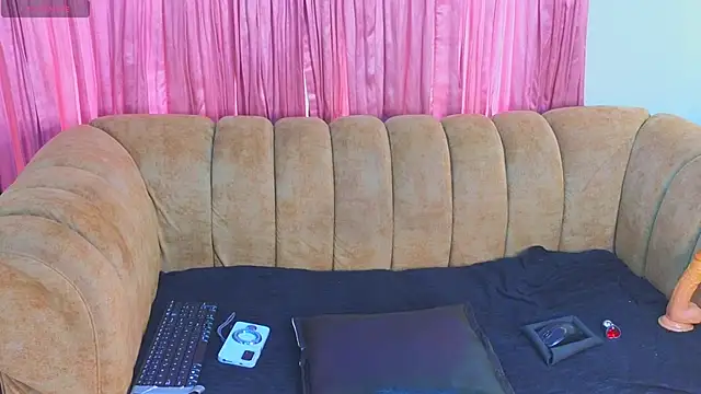 Snapshot of josethariaz25 chatting on 11, 5, 2026 josethariaz25 online show from 11, 5, 2026