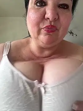 curvymilfmicha online show from 21, 4, 2026