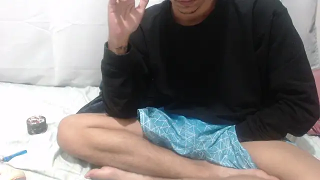 dark 21   online show from 21, 4, 2026