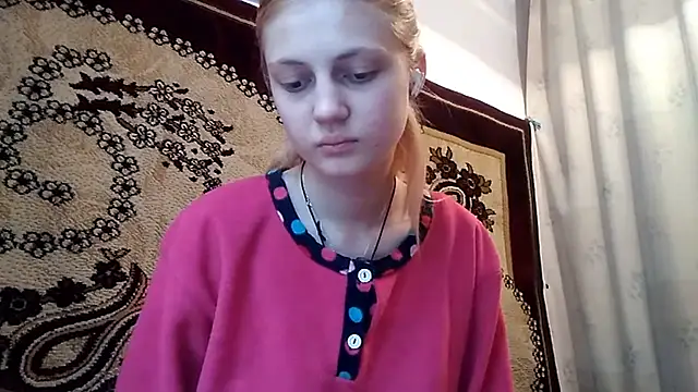 Snapshot of LunaLaday chatting on 22, 5, 2026 LunaLaday online show from 22, 5, 2026