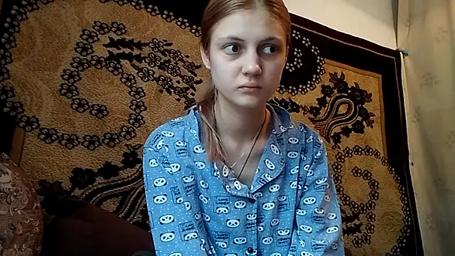 Snapshot of LunaLaday chatting on 27, 5, 2026 LunaLaday online show from 27, 5, 2026