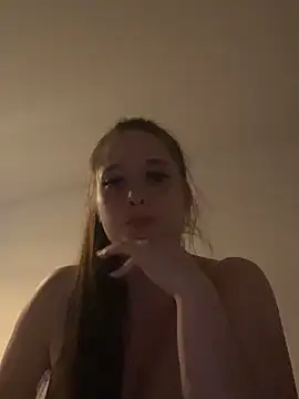Snapshot of Poppylooloo chatting on 16, 6, 2026 Poppylooloo online show from 16, 6, 2026