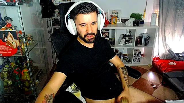 chiquitoconsecreto online show from 12, 5, 2026