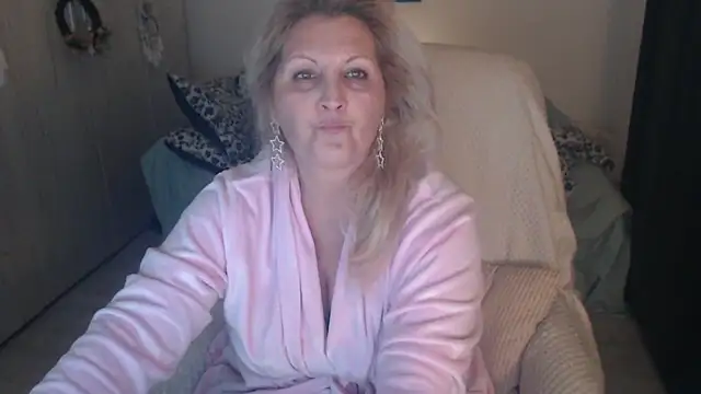 Divineblond online show from 23, 3, 2026