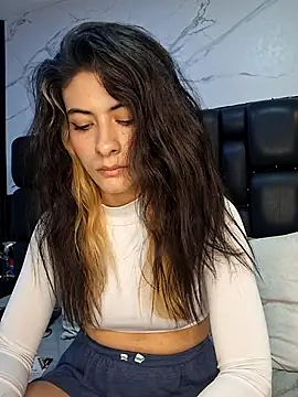 AshleyyHall online show from 29, 7, 2026
