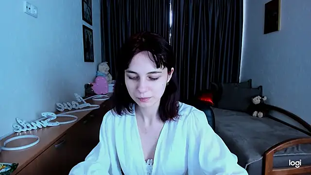 Snapshot of MiniLysii chatting on 13, 5, 2026 MiniLysii online show from 13, 5, 2026
