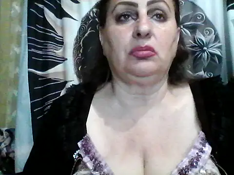 LoaqLovew online show from 11, 5, 2026