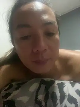 Asian Liezly18 online show from 22, 4, 2026