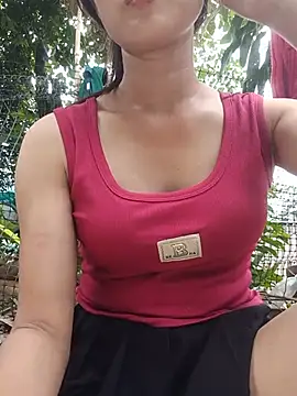 Snapshot of Rosie_LoveUU chatting on 23, 5, 2026 Rosie LoveUU online show from 23, 5, 2026