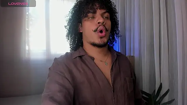 Snapshot of JaviCollins- chatting on 23, 6, 2026 JaviCollins- online show from 23, 6, 2026