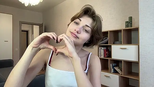 LinaFlamie online show from 8, 6, 2026