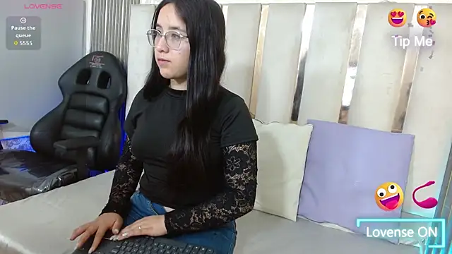 MADDISSON TAY online show from 22, 6, 2026