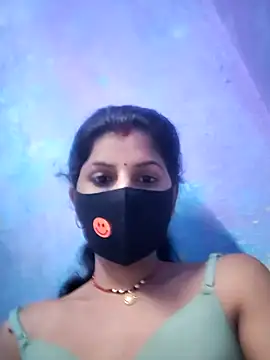 Snapshot of RUHI_1143 chatting on 14, 7, 2026 RUHI 1143 online show from 14, 7, 2026