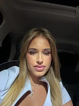 Snapshot of jessicablondexxx chatting on 3, 8, 2026 jessicablondexxx online show from 3, 8, 2026