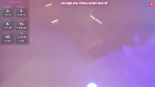 Snapshot of Ariana_west_ chatting on 4, 5, 2026 Ariana west online show from 4, 5, 2026