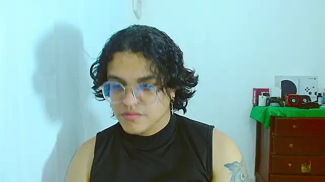Snapshot of Diane_exotic chatting on 8, 7, 2026 Diane exotic online show from 8, 7, 2026