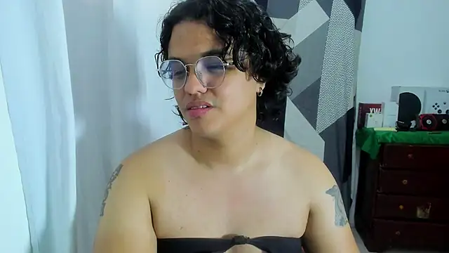 Snapshot of Diane_exotic chatting on 17, 7, 2026 Diane exotic online show from 17, 7, 2026