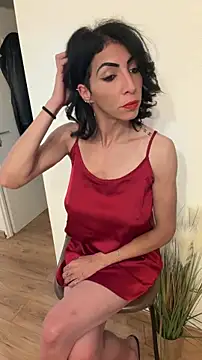 Snapshot of Yasmiinee chatting on 7, 5, 2026 Yasmiinee online show from 7, 5, 2026