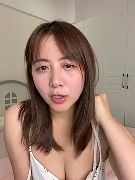 Snapshot of Yang_127 chatting on 11, 5, 2026 Yang 127 online show from 11, 5, 2026