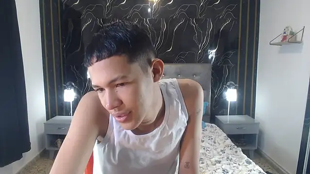 PhillipCox online show from 25, 5, 2026