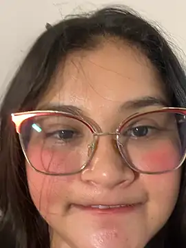 Snapshot of Lily____ chatting on 23, 7, 2026 Lily online show from 23, 7, 2026