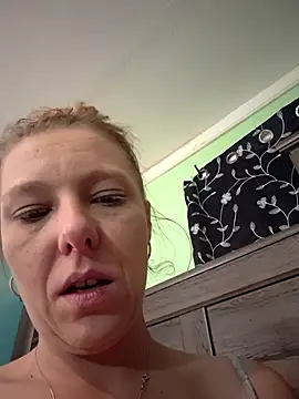 Snapshot of lickybaby26 chatting on 5, 5, 2026 lickybaby26 online show from 5, 5, 2026