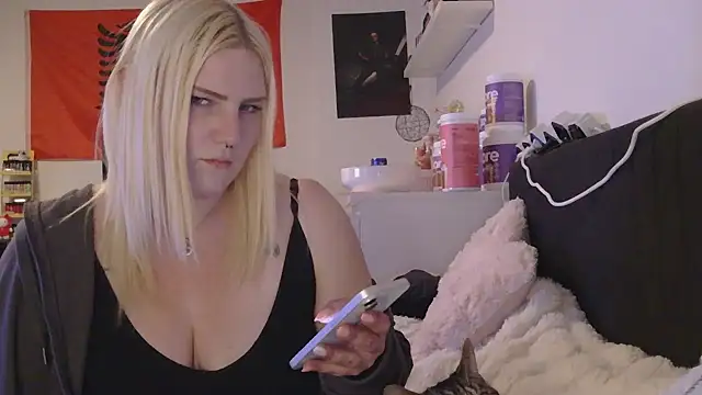 Snapshot of josi-420 chatting on 9, 6, 2026 josi-420 online show from 9, 6, 2026