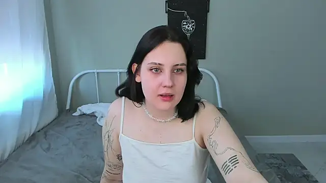 MollyKasaguno online show from 30, 4, 2026