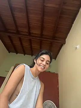 mia moonna online show from 25, 6, 2026
