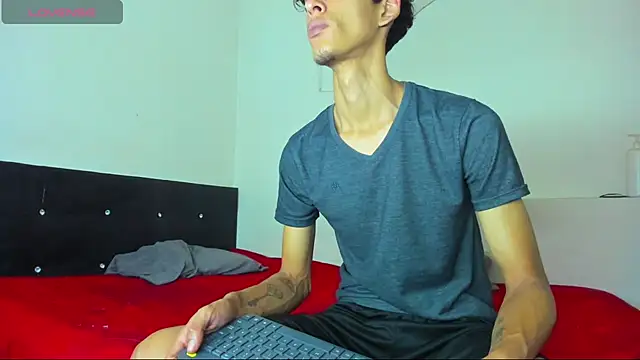 liammendoza98 online show from 12, 5, 2026