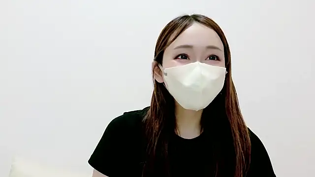 momoka  o0 online show from 17, 7, 2026