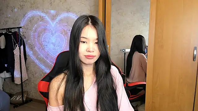 Akiba cute online show from 14, 5, 2026