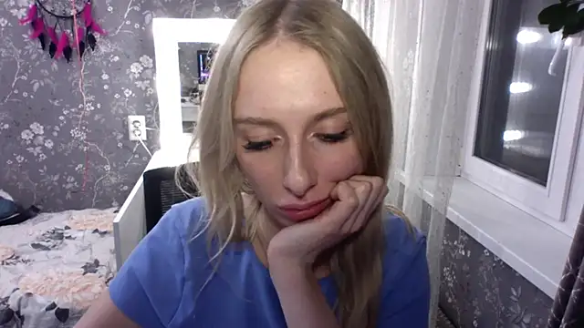 AliceTwinkle online show from 30, 4, 2026