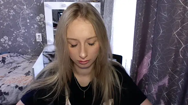 AliceTwinkle online show from 13, 5, 2026