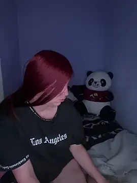 Snapshot of Caro_redd chatting on 29, 4, 2026 Caro redd online show from 29, 4, 2026