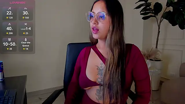 Snapshot of MayaLee_ chatting on 13, 6, 2026 MayaLee online show from 13, 6, 2026