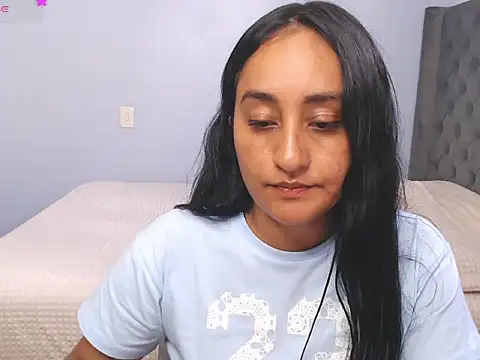 Snapshot of erotic_lov chatting on 28, 7, 2026 erotic lov online show from 28, 7, 2026
