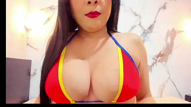 LauraCollinss online show from 17, 6, 2026