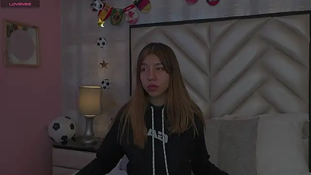 VioletSweetts online show from 2, 7, 2026