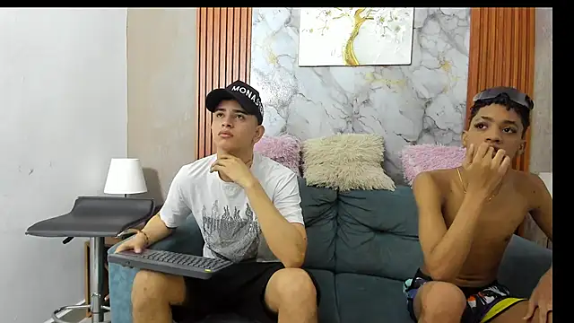 Snapshot of LOVE_GUYS1 chatting on 19, 6, 2026 LOVE GUYS1 online show from 19, 6, 2026