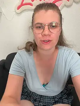 Lina-Love online show from 25, 6, 2026