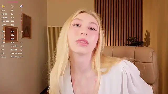 Snapshot of MilkChoc0late chatting on 6, 5, 2026 MilkChoc0late online show from 6, 5, 2026