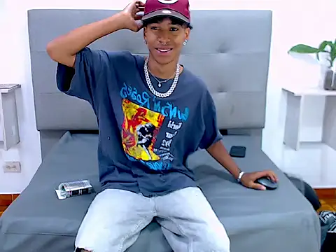 Maylo 0 online show from 30, 4, 2026