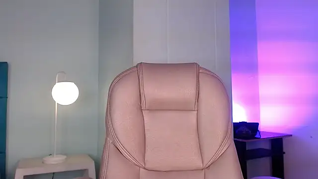 Lilyred  online show from 14, 6, 2026