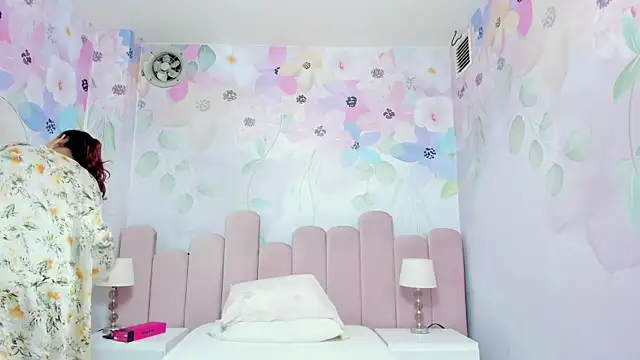 Miabloom19  online show from 18, 7, 2026